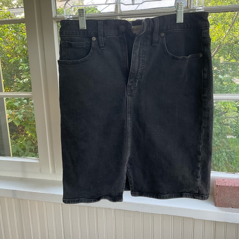Madewell Black Skirt Classic Style